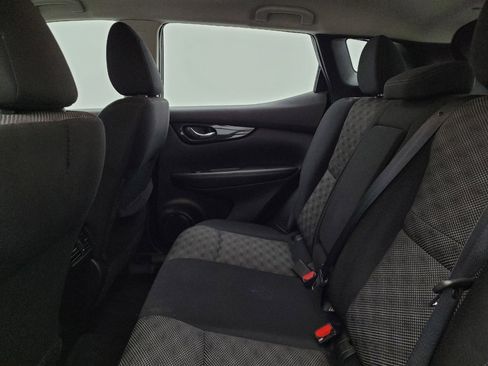 Used 2018 Nissan Rogue Sport SV image 18