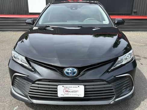 Used 2022 Toyota Camry LE FWD image 8