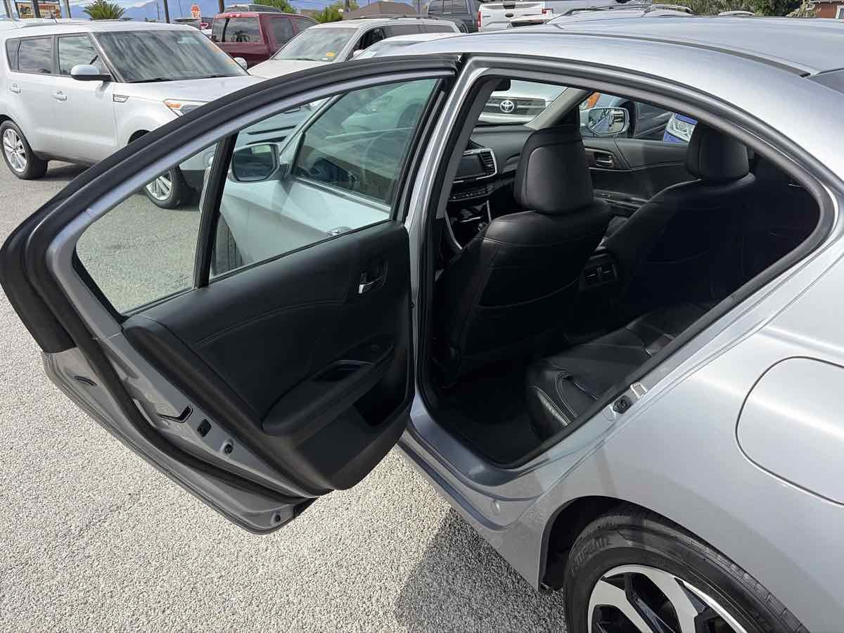 Used 2017 Honda Accord EX-L image 11