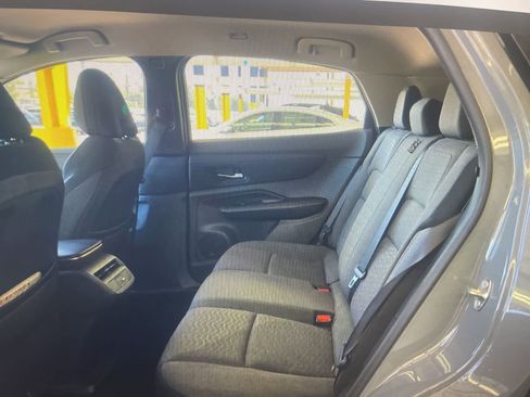 Used 2023 Nissan Ariya FWD image 12