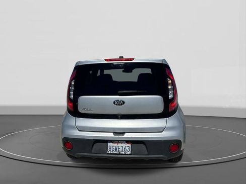 Used 2019 Kia Soul FWD image 6