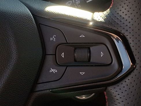 Used 2023 Chevrolet TrailBlazer RS w/ Convenience Package image 21