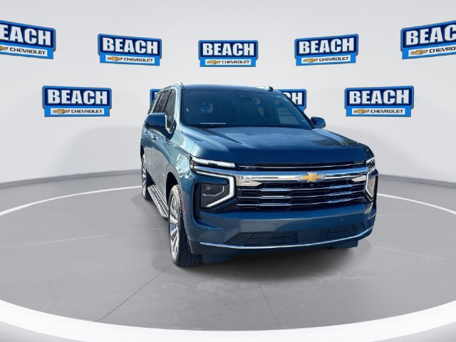 Used 2025 Chevrolet Tahoe LT RWD image 3