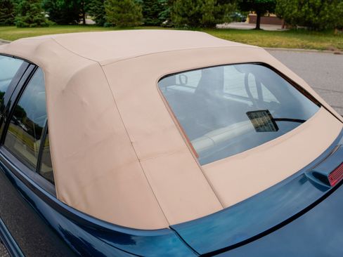 Used 1995 Oldsmobile Cutlass Supreme Convertible FWD image 19