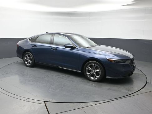 Used 2023 Honda Accord EX-L image 8