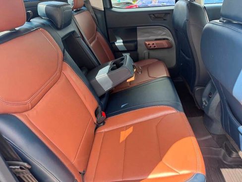 Used 2022 Ford Maverick Lariat image 18