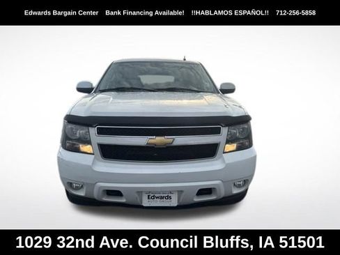 Used 2007 Chevrolet Suburban LT w/ LT Preferred Equipment Group AWD/4WD image 2