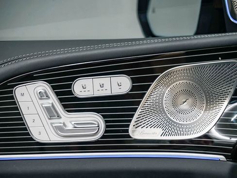 Used 2024 Mercedes-Benz Maybach GLS 600 4MATIC image 20