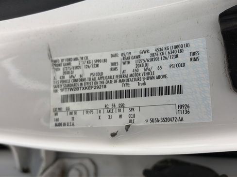 Certified 2019 Ford F250 Limited w/ FX4 Off-Road Package image 9