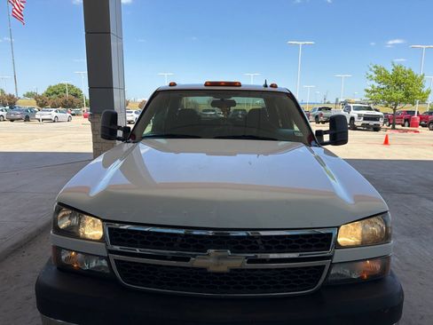 Used 2007 Chevrolet Silverado 2500 LT w/ Onstar Plus Package RWD image 28