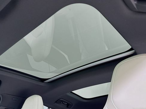 Certified 2025 Porsche Panamera 4 AWD/4WD image 22