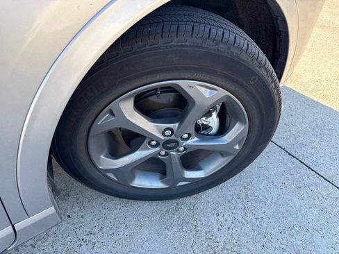 Used 2024 Ford Escape ST-Line w/ Tech Pack #1 FWD image 16