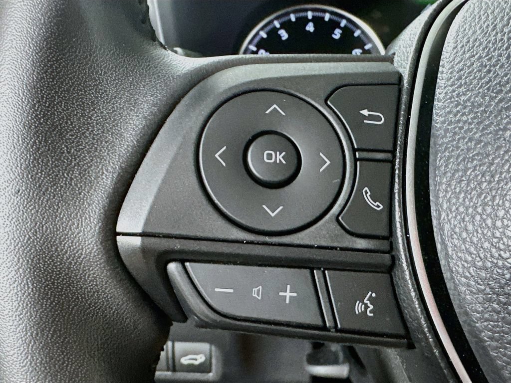Used 2022 Toyota RAV4 XLE Premium FWD image 24