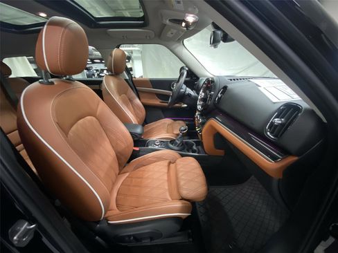 Used 2023 MINI Cooper Countryman SE w/ Storage Package image 30