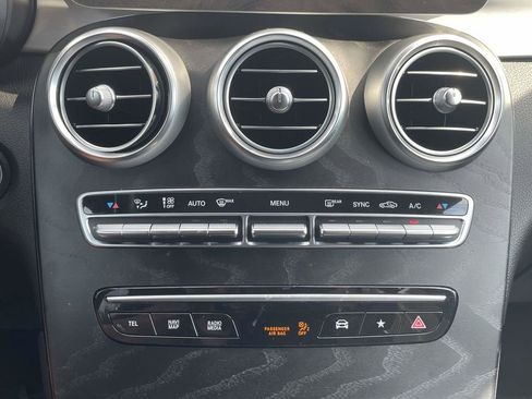 Used 2022 Mercedes-Benz GLC 300 4MATIC image 37