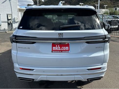 New 2026 Buick Enclave Avenir image 12