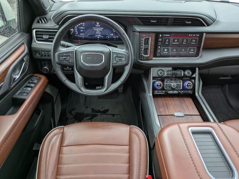 Used 2023 GMC Yukon Denali Ultimate image 20