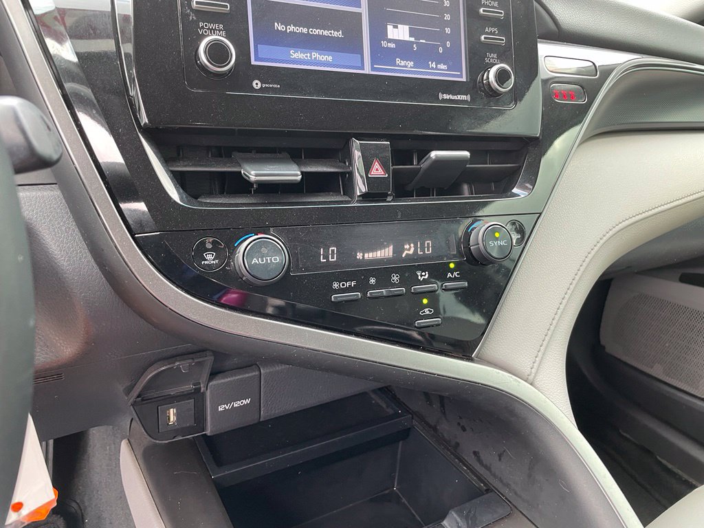 Used 2023 Toyota Camry SE FWD image 17