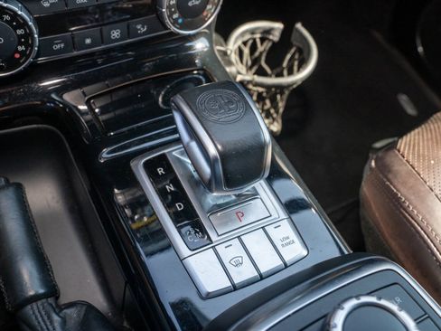 Used 2015 Mercedes-Benz G 63 AMG 4MATIC image 32