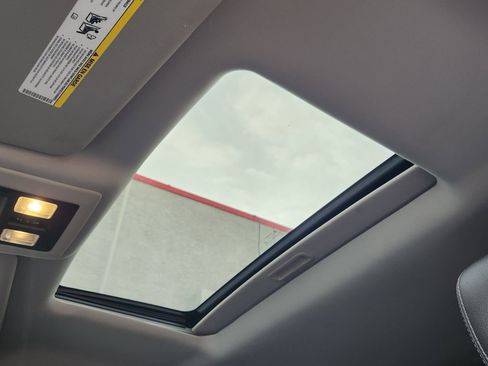 Used 2016 RAM 2500 Laramie w/ Convenience Group image 32