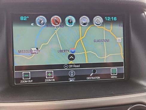Used 2018 GMC Yukon XL SLT w/ Open Road Package AWD/4WD image 29