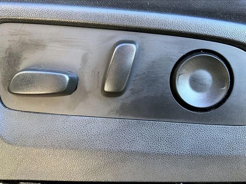 Used 2024 GMC Canyon Elevation w/ Convenience Package image 34