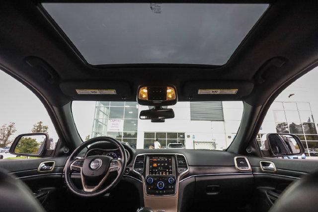 Used 2015 Jeep Grand Cherokee Limited AWD/4WD image 57