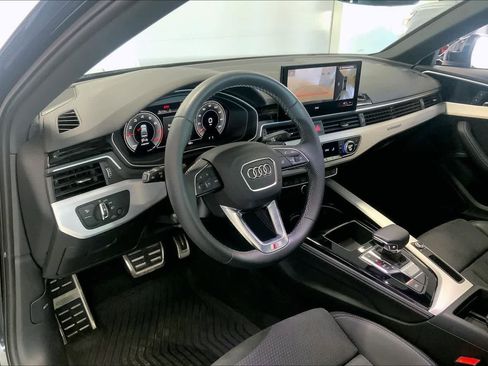 Used 2023 Audi A4 2.0T Premium Plus w/ Premium Plus Package image 2