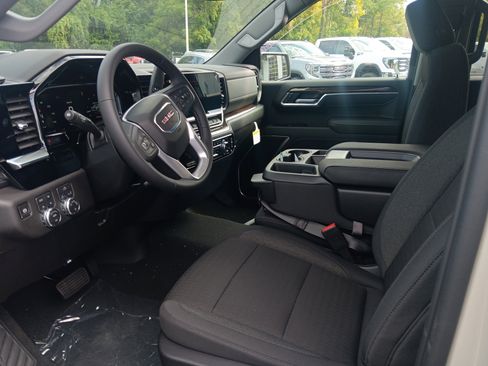 New 2026 GMC Sierra 1500 SLE w/ X31 Off-Road Package image 12