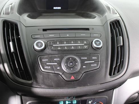 Used 2017 Ford Escape SE FWD image 14