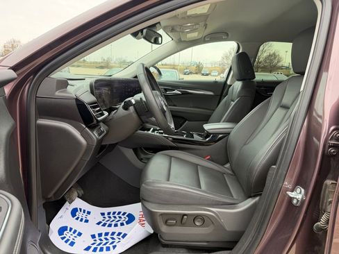 Used 2024 Buick Envision Preferred image 18