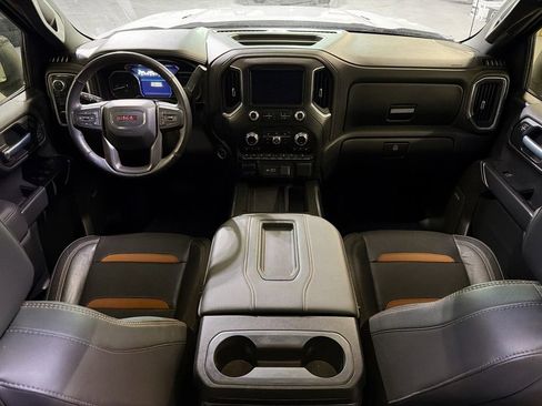 Used 2020 GMC Sierra 1500 AT4 w/ AT4 Premium Package AWD/4WD image 10