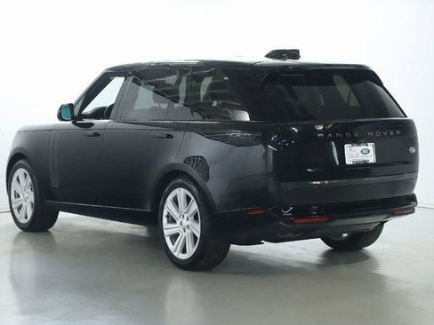 Used 2023 Land Rover Range Rover Long Wheelbase SE AWD/4WD image 5