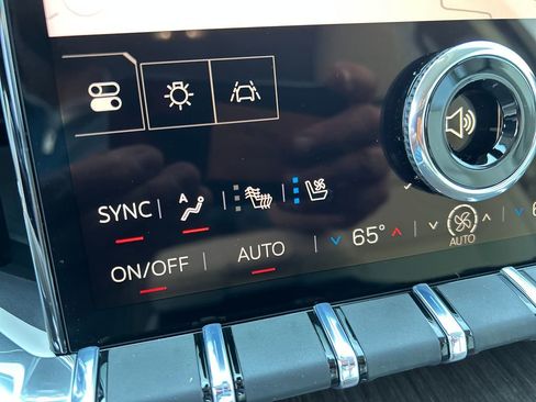 New 2026 GMC Acadia Denali w/ Super Cruise Package image 24