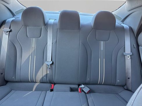 Used 2025 Hyundai Elantra SEL FWD image 19