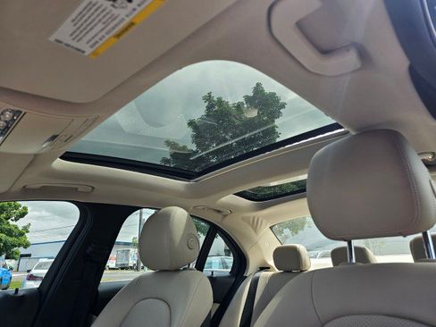 Used 2016 Mercedes-Benz C 300 Sedan image 27