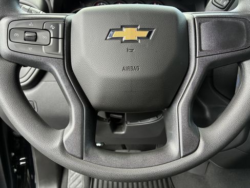Used 2026 Chevrolet Silverado 1500 Custom AWD/4WD image 28