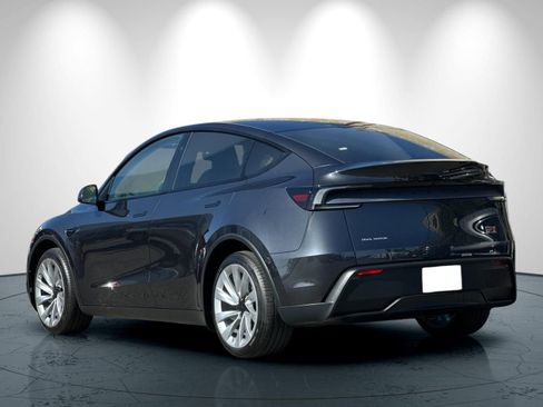 Used 2026 Tesla Model Y Long Range AWD/4WD image 6