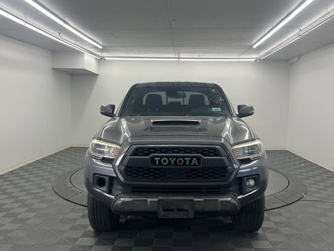 Used 2019 Toyota Tacoma TRD Sport image 5