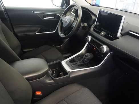 Certified 2025 Toyota RAV4 XLE AWD/4WD image 25