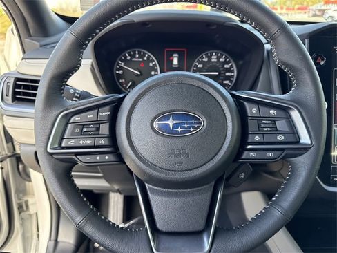 Certified 2025 Subaru Forester Limited image 26