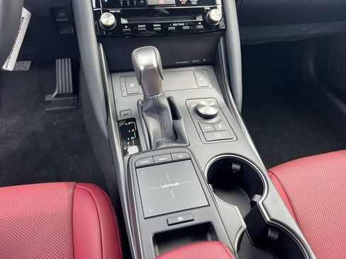 Used 2024 Lexus IS 350 F Sport RWD image 21
