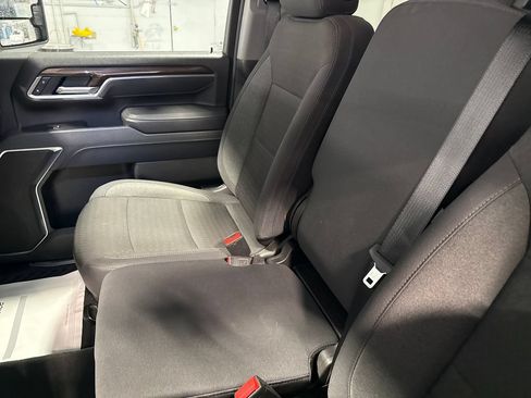 Used 2025 Chevrolet Silverado 2500 LT w/ Convenience Package AWD/4WD image 22
