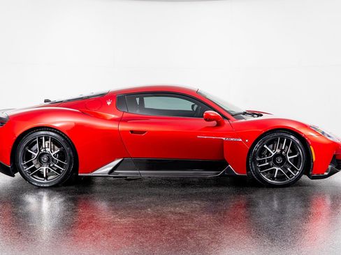 Used 2022 Maserati MC20 Coupe image 7