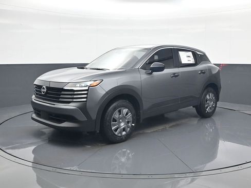 New 2026 Nissan Kicks S image 3