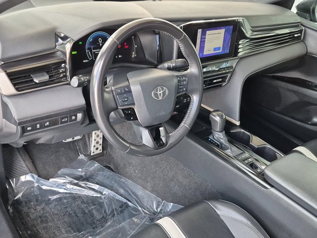 Used 2025 Toyota Camry SE FWD image 17