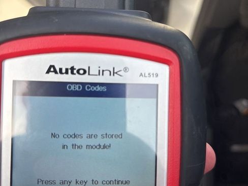 Used 2023 Mercedes-Benz GLB 250 4MATIC image 10