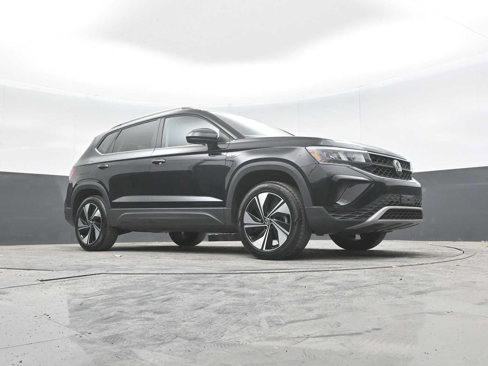 Used 2024 Volkswagen Taos SE AWD/4WD image 43