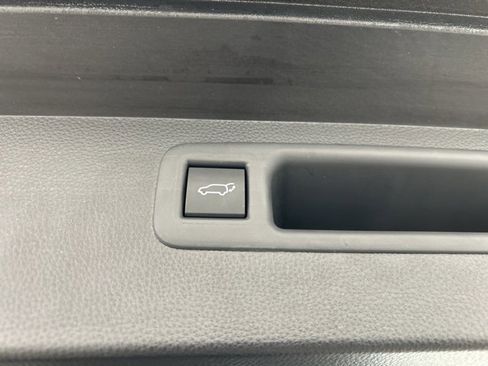 Certified 2022 Toyota Highlander XLE image 17