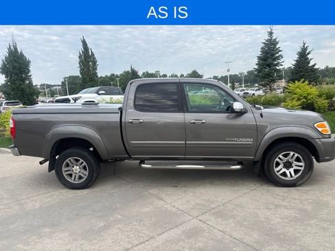 Used 2004 Toyota Tundra SR5 w/ Towing Pkg AWD/4WD image 2